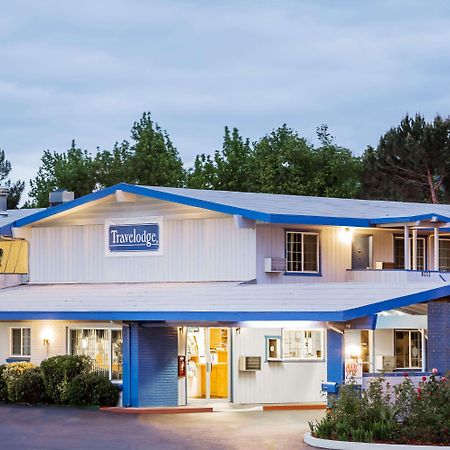 Travelodge By Wyndham Grants Pass Exterior photo